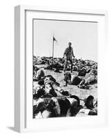 La Charge Fantastique THEY DIED WITH THEIR BOOTS ON by Raoul Walsh with Errol Flynn, 1941 (b/w phot-null-Framed Photo