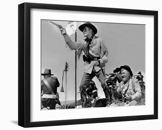 La Charge Fantastique THEY DIED WITH THEIR BOOTS ON by Raoul Walsh with Errol Flynn, 1941 (b/w phot-null-Framed Photo