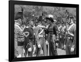 La Charge Fantastique THEY DIED WITH THEIR BOOTS ON by Raoul Walsh with Joe Sawyer, Arthur Kennedy -null-Framed Photo