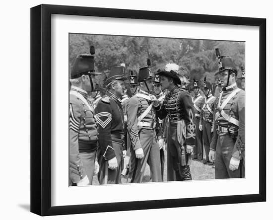 La Charge Fantastique THEY DIED WITH THEIR BOOTS ON by Raoul Walsh with Joe Sawyer, Arthur Kennedy -null-Framed Photo