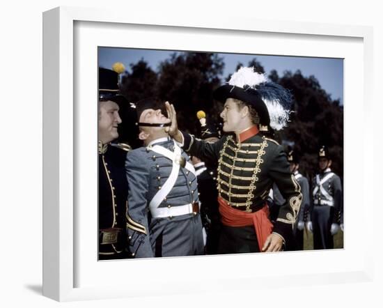 La Charge Fantastique THEY DIED WITH THEIR BOOTS ON by Raoul Walsh with Joe Sawyer, Arthur Kennedy -null-Framed Photo