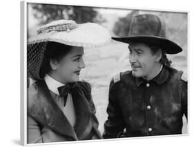 La Charge Fantastique THEY DIED WITH THEIR BOOTS ON by Raoul Walsh with Olivia by Havilland and Err-null-Framed Photo