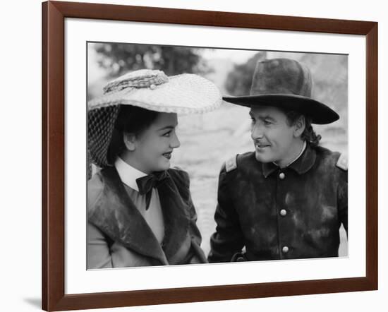 La Charge Fantastique THEY DIED WITH THEIR BOOTS ON by Raoul Walsh with Olivia by Havilland and Err-null-Framed Photo