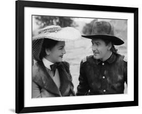 La Charge Fantastique THEY DIED WITH THEIR BOOTS ON by Raoul Walsh with Olivia by Havilland and Err-null-Framed Photo