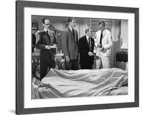 La cite sans voiles THE NAKED CITY by Jules Dassin with David Opatoshu, Don Taylor, Barry Fitzgeral-null-Framed Photo