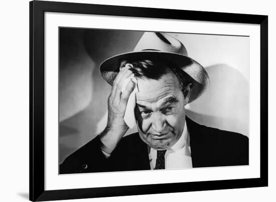 La cite sans voiles THE NAKED CITY by JulesDassin with Barry Fitzgerald, 1948 (b/w photo)-null-Framed Photo