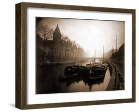 La Conciergerie et la Seine, Brouillard en Hiver, 1923-Eugène Atget-Framed Photographic Print