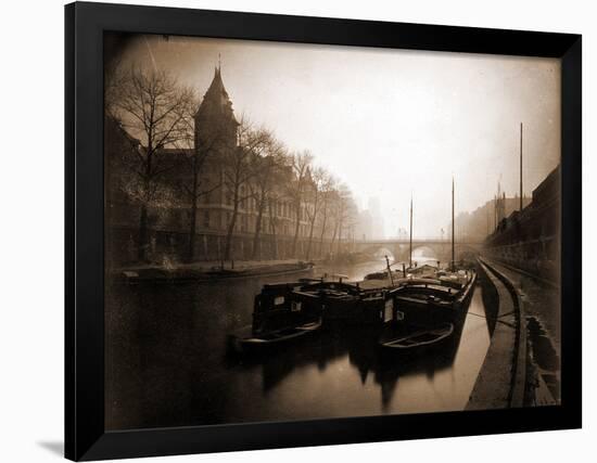 La Conciergerie et la Seine, Brouillard en Hiver, 1923-Eugène Atget-Framed Photographic Print