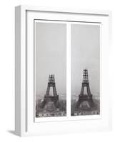 La construction de la Tour Eiffel vue de l'une des tours du palais du Trocadéro-Théophile Féau-Framed Giclee Print