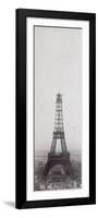 La construction de la Tour Eiffel vue de l'une des tours du palais du Trocadéro-Théophile Féau-Framed Premium Giclee Print