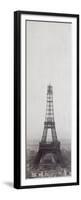 La construction de la Tour Eiffel vue de l'une des tours du palais du Trocadéro-Théophile Féau-Framed Premium Giclee Print