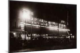 La Coupole Brasserie at Night, 1930-null-Mounted Giclee Print