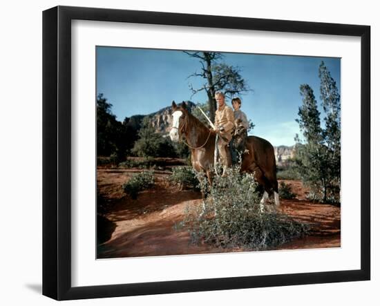 La derniere caravane The Last Wagon by DelmerDaves with Richard Widmark, 1956 (photo)-null-Framed Photo