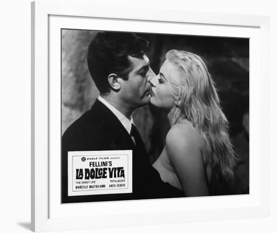 La dolce vita (1960)-null-Framed Photo