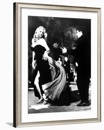 La Dolce Vita, Anita Ekberg, 1960-null-Framed Photo