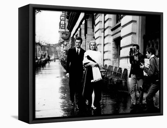 La Dolce Vita, Marcello Mastroianni, Anita Ekberg, 1960-null-Framed Stretched Canvas