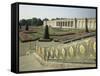 La façade du Grand Trianon, et le parterre du jardin haut (prise de vue dans les années 80)-null-Framed Stretched Canvas