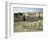 La façade du Grand Trianon, et le parterre du jardin haut (prise de vue dans les années 80)-null-Framed Premium Giclee Print