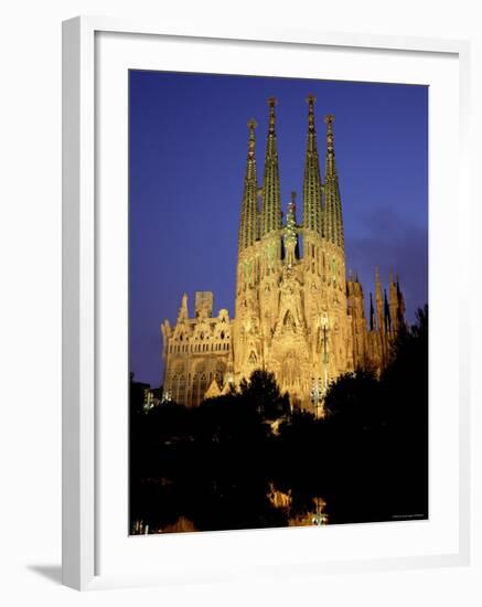 La Familia Cathedral, Barcelona, Spain-Jon Arnold-Framed Photographic Print