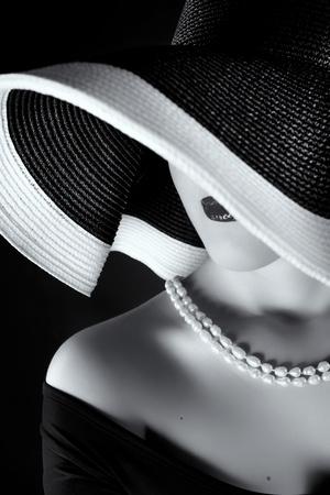 La Femme Au Chapeau' Photographic Print - Ruslan Bolgov (Axe) | AllPosters .com