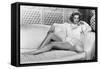 La Femme Modele Designing Woman De Vincenteminnelli Avec Lauren Bacall, 1957-null-Framed Stretched Canvas