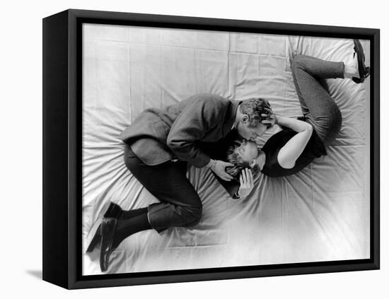 La fille a la casquette A NEW KIND OF LOVE by MelvilleShavelson with Paul Newman and Joanne Woodwar-null-Framed Stretched Canvas