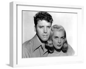 La furie du desert (Desert Fury) by Lewis Allen with Lizabeth Scott and Burt Lancaster, 1947 (b/w p-null-Framed Photo