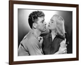 La furie du desert (Desert Fury) by Lewis Allen with Lizabeth Scott and Burt Lancaster, 1947 (b/w p-null-Framed Photo