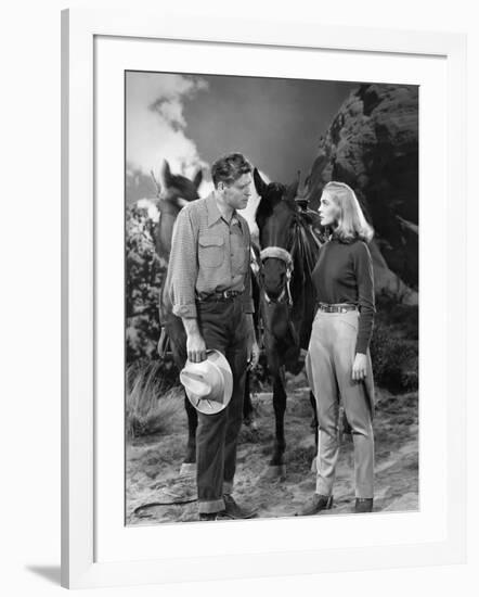 La furie du desert (Desert Fury) by Lewis Allen with Lizabeth Scott and Burt Lancaster, 1947 (b/w p-null-Framed Photo