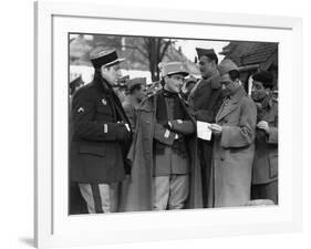 La grande illusion by Jean Renoir with Jean Gab Pierre Fresnay, Marcel Dalio, Julien Carette, 1937 -null-Framed Photo