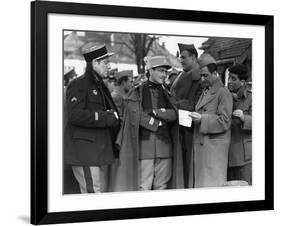 La grande illusion by Jean Renoir with Jean Gab Pierre Fresnay, Marcel Dalio, Julien Carette, 1937 -null-Framed Photo