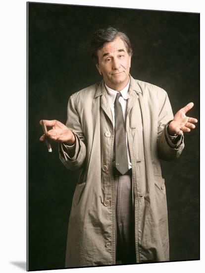 La griffe du crime by Vincent McEveety with Peter Falk, 1997 (inspecteur Columbo) (photo)-null-Mounted Photo