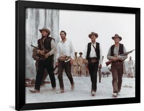 La Horde Sauvage THE WILD BUNCH by Sam Peckinpah with Ben Johnson, Warren Oates, William Holden and-null-Framed Photo