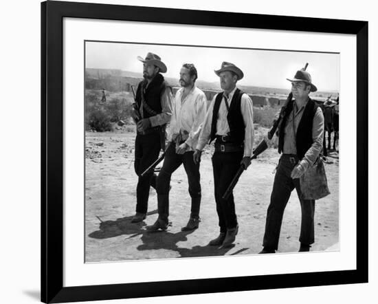 La Horde Sauvage THE WILD BUNCH by Sam Peckinpah with Ben Johnson, Warren Oates, William Holden and-null-Framed Photo