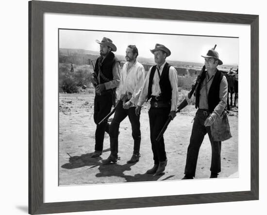 La Horde Sauvage THE WILD BUNCH by Sam Peckinpah with Ben Johnson, Warren Oates, William Holden and-null-Framed Photo