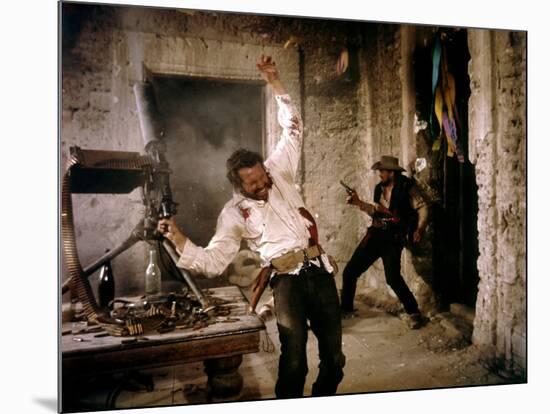 La Horde Sauvage THE WILD BUNCH by Sam Peckinpah with Warren Oates and Ben Johnson, 1969 (photo)-null-Mounted Photo