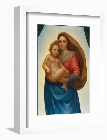 La Madonna di S. Sisto (particolare), 1483-1520-Raphael-Framed Premium Giclee Print