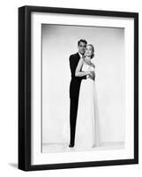 La Main au Collet TO CATCH A THIEF by AlfredHitchcock with Cary Grant and Grace Kelly, 1955 (b/w ph-null-Framed Photo