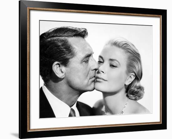 La Main au Collet TO CATCH A THIEF by AlfredHitchcock with Cary Grant and Grace Kelly, 1955 (b/w ph-null-Framed Photo