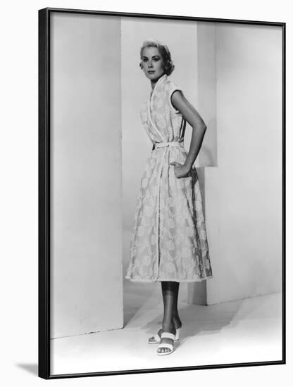 La Main au Collet TO CATCH A THIEF by AlfredHitchcock with Grace Kelly, 1955 (b/w photo)-null-Framed Photo