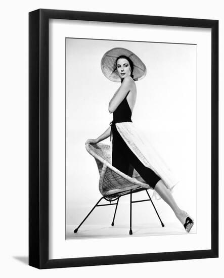 La Main au Collet TO CATCH A THIEF by AlfredHitchcock with Grace Kelly, 1955 (b/w photo)-null-Framed Photo