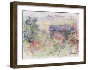 La Maison a Travers Les Roses, circa 1925-26-Claude Monet-Framed Giclee Print