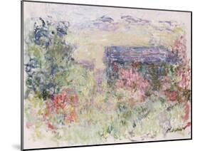 La Maison a Travers Les Roses, circa 1925-26-Claude Monet-Mounted Giclee Print