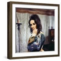 La Megere Apprivoisee THE TAMING OF THE SHREW by FrancoZeffirelli with Elizabeth Taylor, 1967 (phot-null-Framed Photo