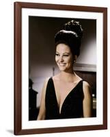 La Panthere Rose THE PINK PANTHER by BlakeEdwards with Claudia Cardinale, 1963 (photo)-null-Framed Photo