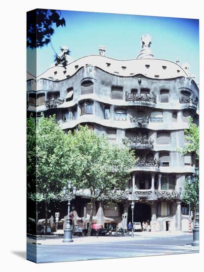 La Pedrera or Casa Mila, 1905-10-Antoni Gaudí-Stretched Canvas