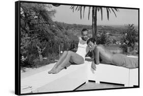 La piscine by Jacques Deray with Alain Delon and Romy Schneider, 1969 (b/w photo)-null-Framed Stretched Canvas
