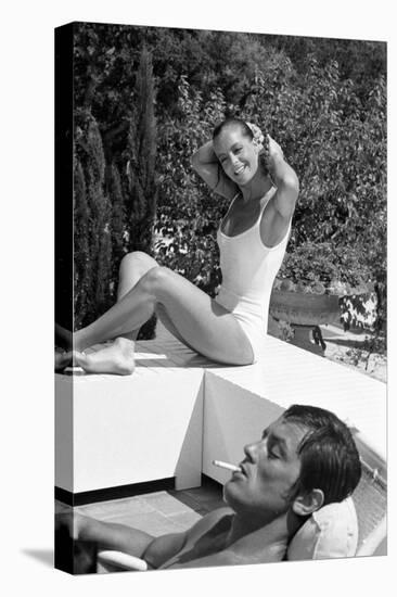 La piscine by Jacques Deray with Alain Delon and Romy Schneider, 1969 (b/w photo)-null-Stretched Canvas