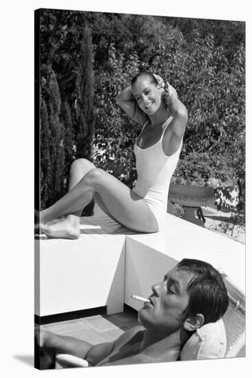 La piscine by Jacques Deray with Alain Delon and Romy Schneider, 1969 (b/w photo)-null-Stretched Canvas