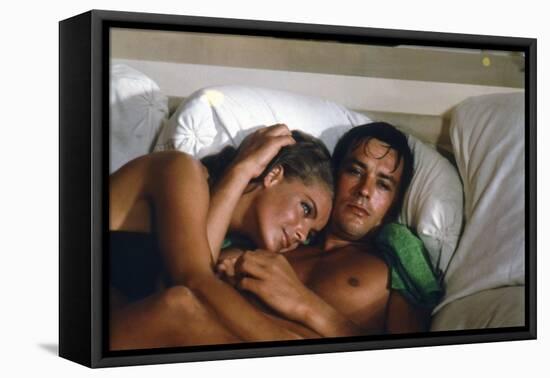 La piscine by Jacques Deray with Alain Delon and Romy Schneider, 1969 (photo)-null-Framed Stretched Canvas